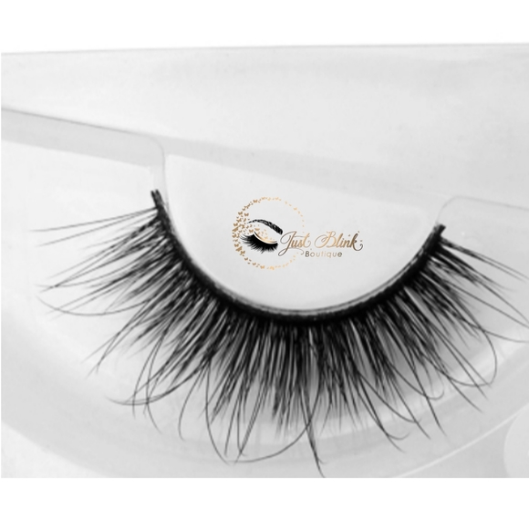 Yolanda Minkz - Picture 1 of 2